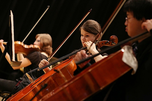 Anton Bruckner Privatuniversität: Cellists at the concert © Reinhard Winkler